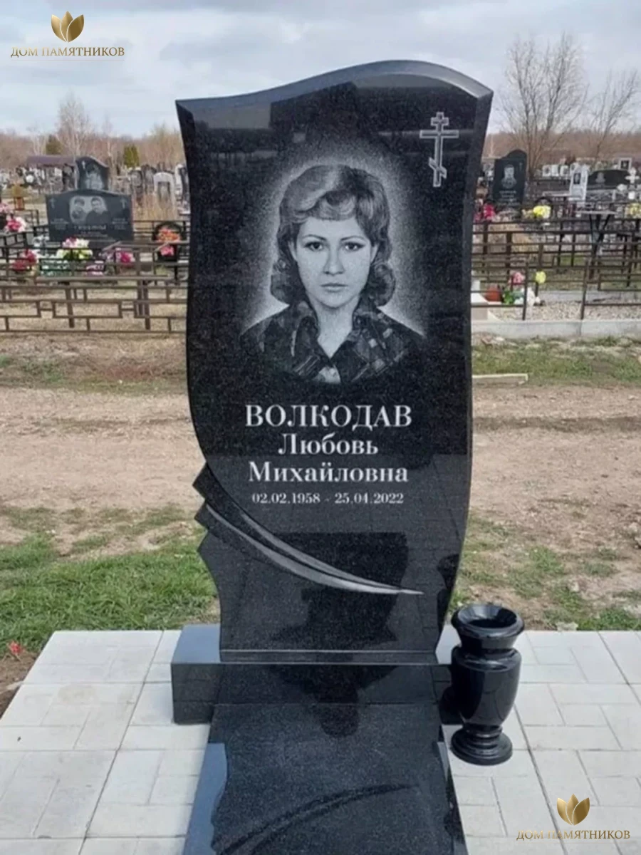 Памятник из гранита Вечность 7